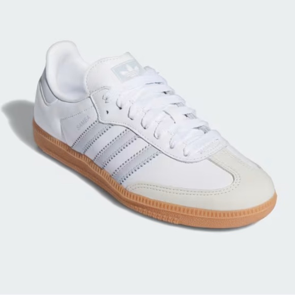 adidas Shoes - NWT Adidas Samba US W5 / EU 36